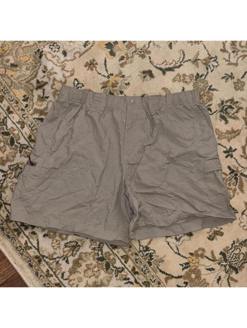 Columbia Moss Green Cargo Pockets Shorts Relaxed Fit Lightweight Nylon